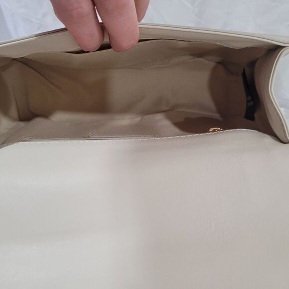 Retails $129 Badgley Mischka Small Wool tweed Crossbody Bag- Ivory/Off White NWT - Picture 4 of 14